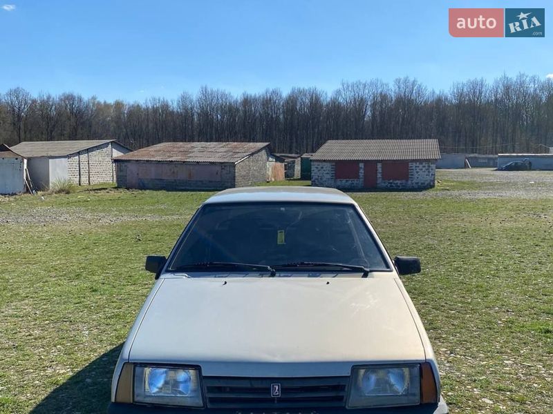 Хэтчбек ВАЗ / Lada 2109 2006 в Ивано-Франковске