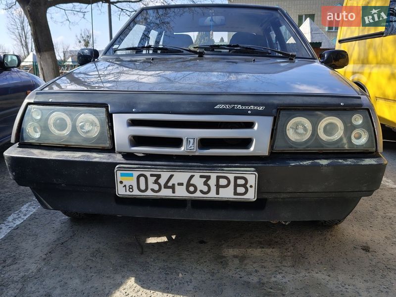 Хэтчбек ВАЗ / Lada 2109 1991 в Нетешине фото 2 Хэтчбек ВАЗ / Lada 2109 1991 в Нетешине