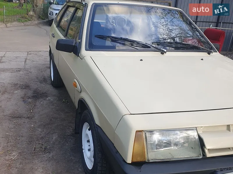 ВАЗ / Lada 2109 1988 VIN XTA210900J0250285 фото оголошення 3 з 39