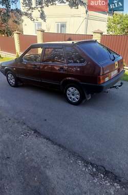 Хэтчбек ВАЗ / Lada 2109 2005 в Немирове