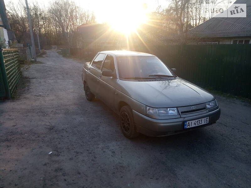 Седан ВАЗ / Lada 2110 1999 в Сквирі