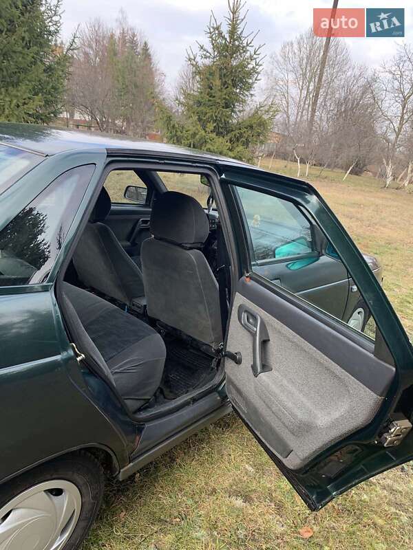 Седан ВАЗ / Lada 2110 2004 в Белой Церкви