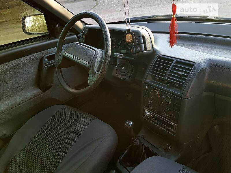Седан ВАЗ / Lada 2110 2006 в Запорожье