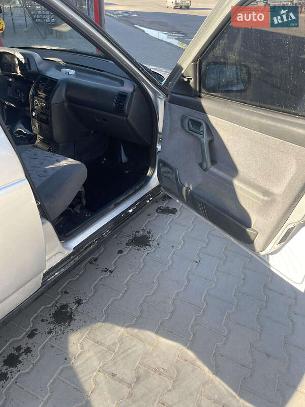 Седан ВАЗ / Lada 2110 2005 в Черновцах фото 7 Седан ВАЗ / Lada 2110 2005 в Черновцах