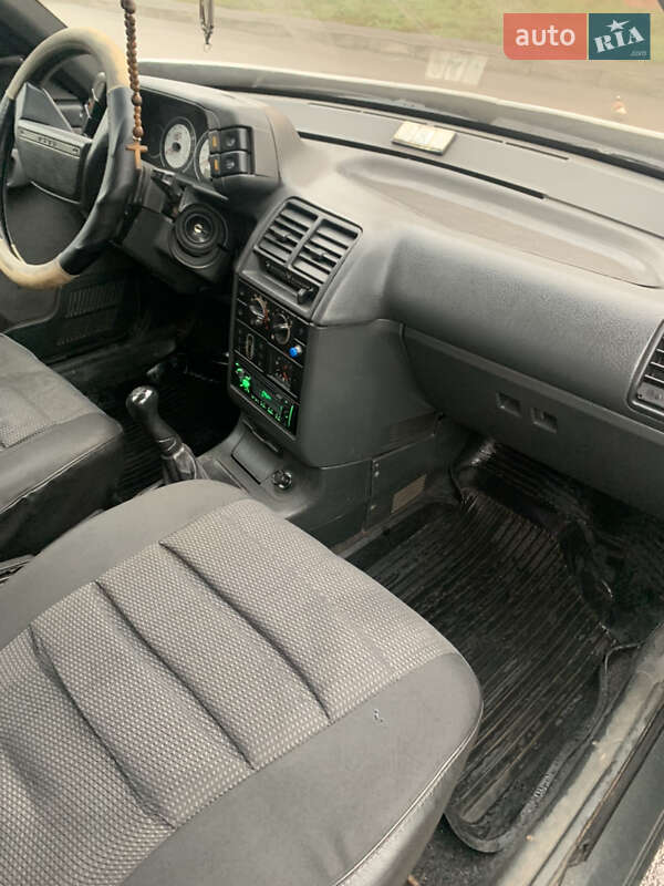 Седан ВАЗ / Lada 2110 2003 в Харькове фото 4 Седан ВАЗ / Lada 2110 2003 в Харькове