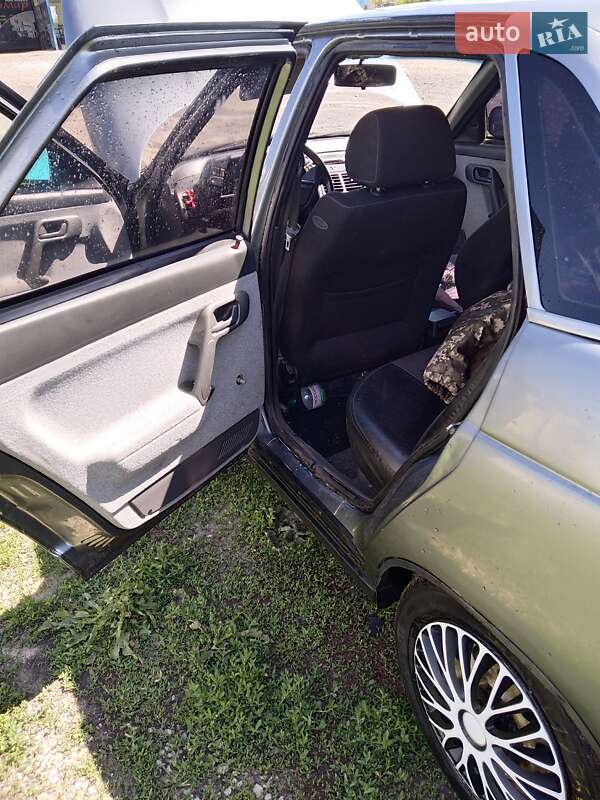 Седан ВАЗ / Lada 2110 2006 в Глухове