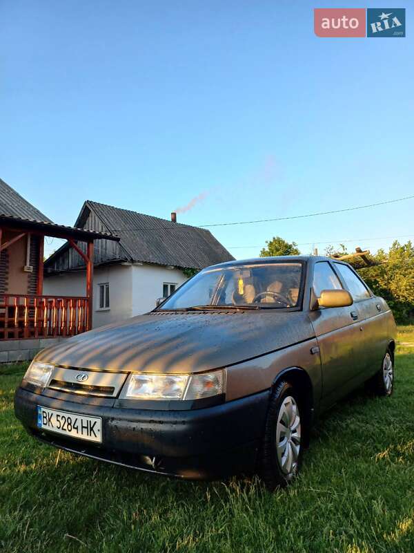 Седан ВАЗ / Lada 2110 2000 в Рокитном
