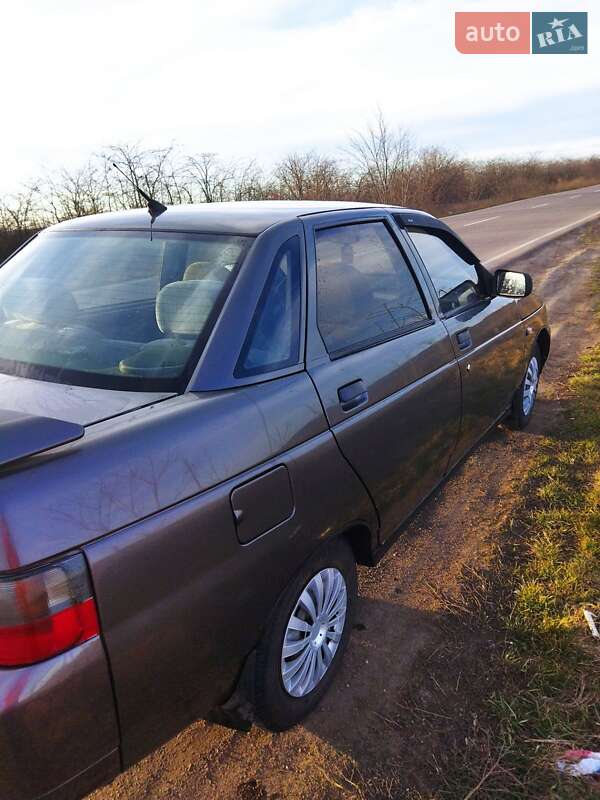 Седан ВАЗ / Lada 2110 2003 в Миколаєві фото 3 Седан ВАЗ / Lada 2110 2003 в Миколаєві