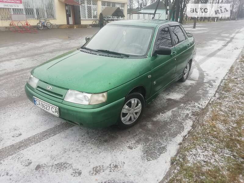 Седан ВАЗ / Lada 2110 1999 в Чигирине