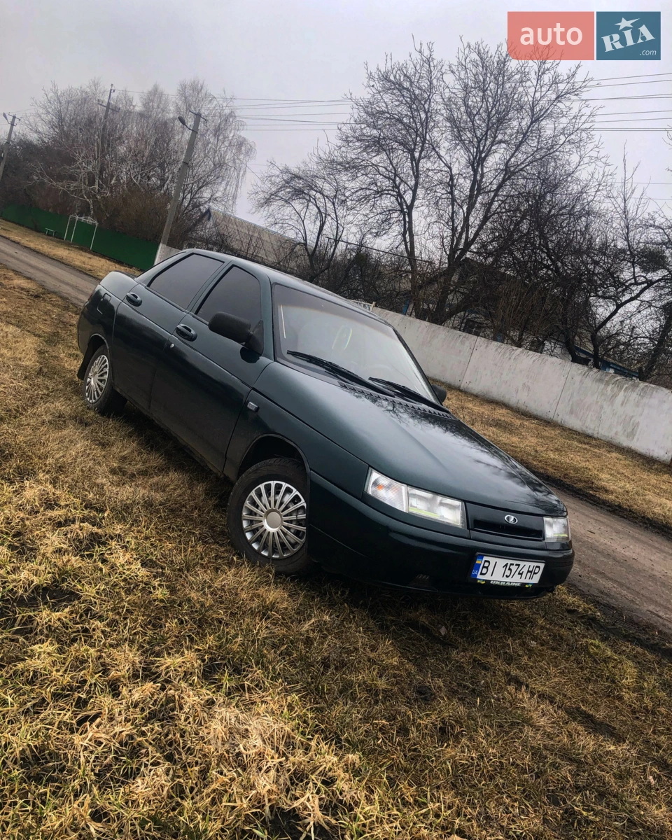 Авто на повному ходу,пробіг рідний сам в шокі))),повний кап.ремонт двигуна(після ремонту проїхала 2500 тис.км.)нові фільтри,масла.Свіжо покрашена,свіже тонування,газ вписаний,я власник по ТП.Переоформлення любе.Карбюратор з автопідсосом.Авто достойне уваги.Вкладено не мало,робив для себе)))Кого зацікавила моя ласточка телефонуйте)))Всім мирного неба)))