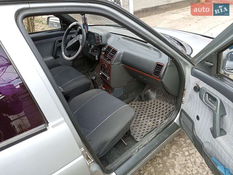 Универсал ВАЗ / Lada 2110 2002 в Волочиске