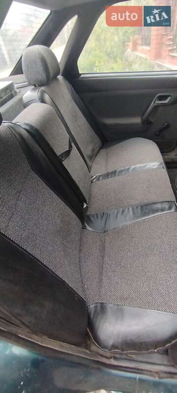 Седан ВАЗ / Lada 2110 2002 в Александрие