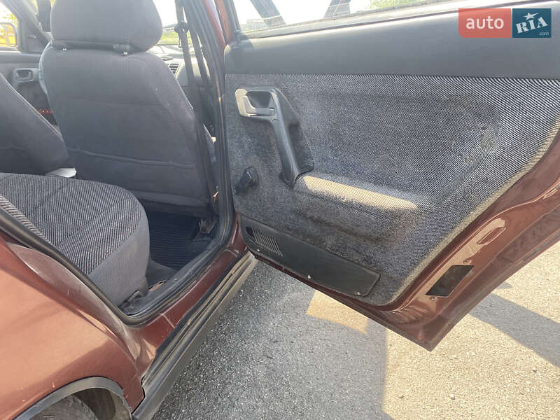 Седан ВАЗ / Lada 2110 1999 в Кривом Роге фото 16 Седан ВАЗ / Lada 2110 1999 в Кривом Роге
