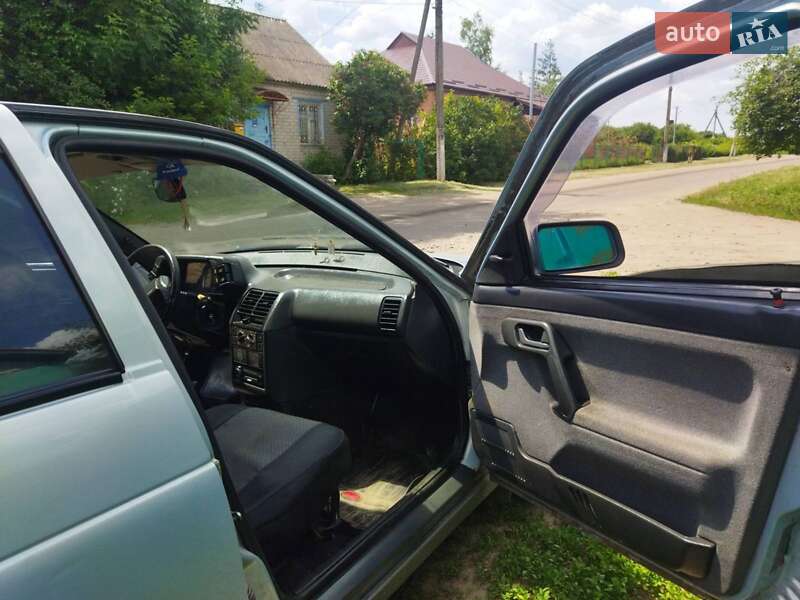 Седан ВАЗ / Lada 2110 2004 в Мерефа