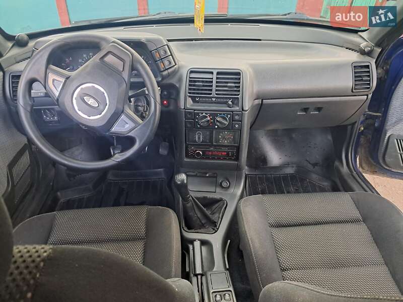 Седан ВАЗ / Lada 2110 2002 в Покровську фото 5 Седан ВАЗ / Lada 2110 2002 в Покровську