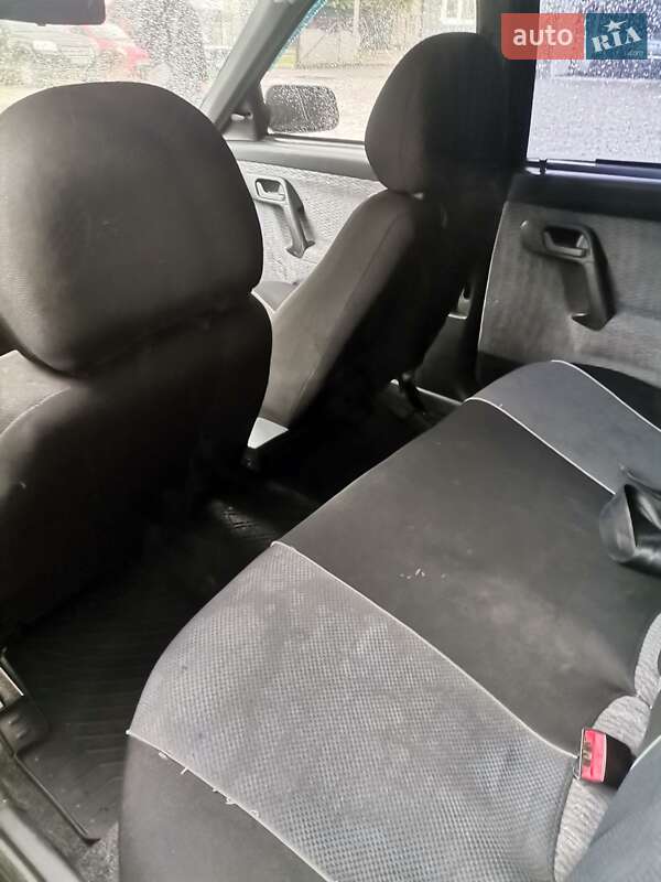 Седан ВАЗ / Lada 2110 2003 в Івано-Франківську