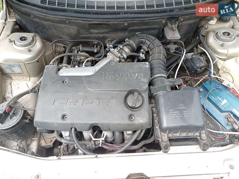 Седан ВАЗ / Lada 2110 2000 в Полтаве