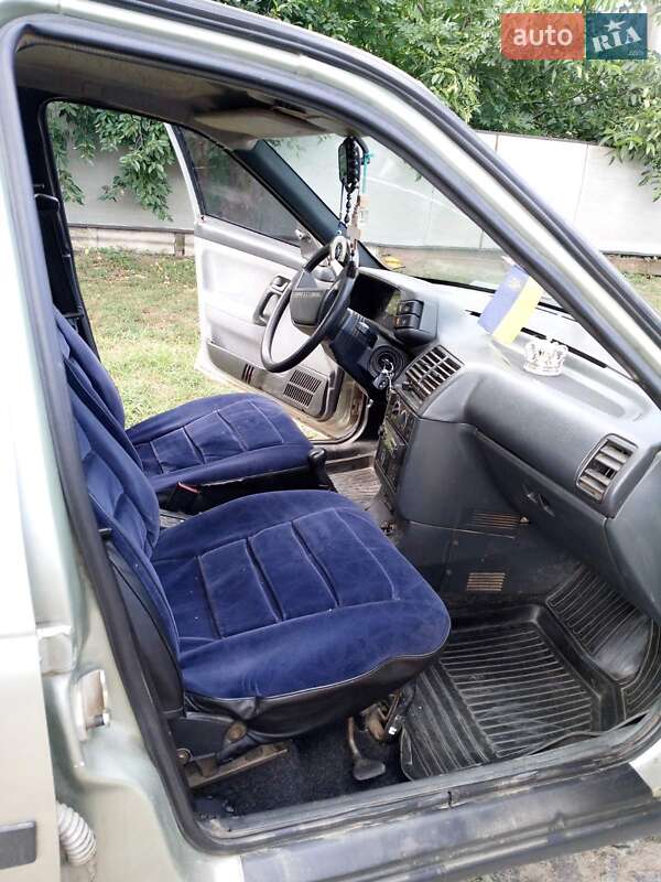 Седан ВАЗ / Lada 2110 2005 в Тростянці