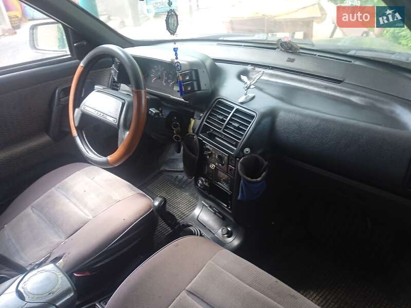 Седан ВАЗ / Lada 2110 2001 в Березовке