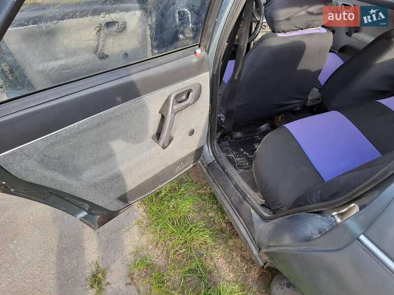 Седан ВАЗ / Lada 2110 2001 в Полонному