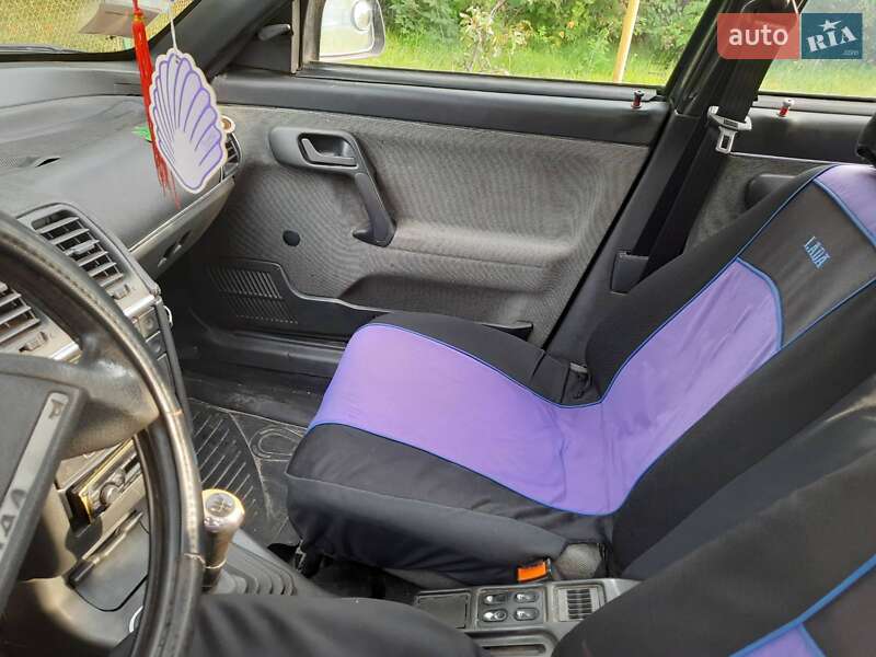 Седан ВАЗ / Lada 2110 2001 в Полонному