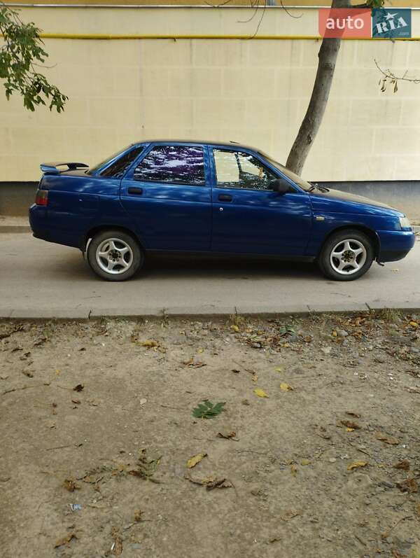 Седан ВАЗ / Lada 2110 2003 в Ужгороде фото 3 Седан ВАЗ / Lada 2110 2003 в Ужгороде