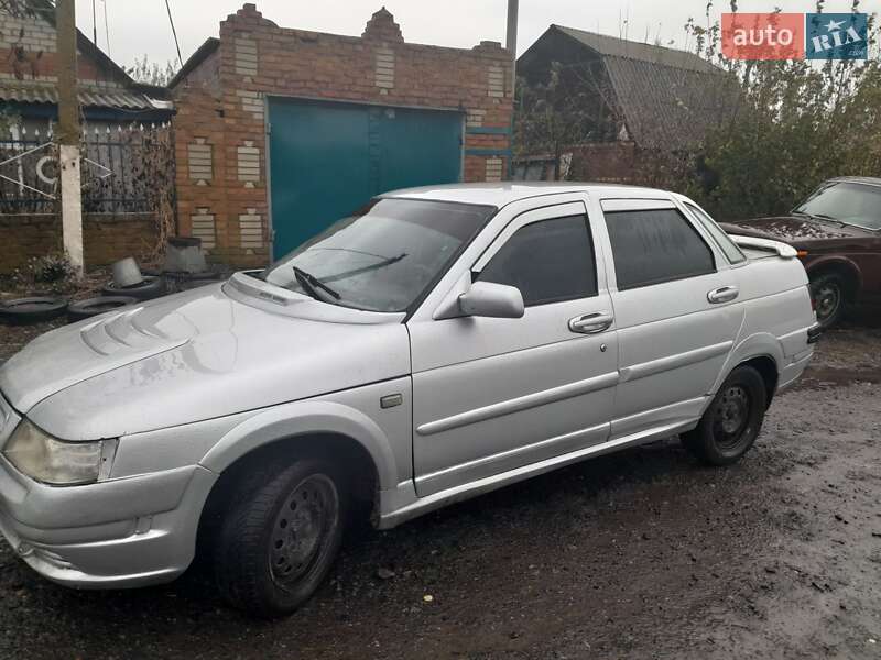 Седан ВАЗ / Lada 2110 2005 в Краснокутске