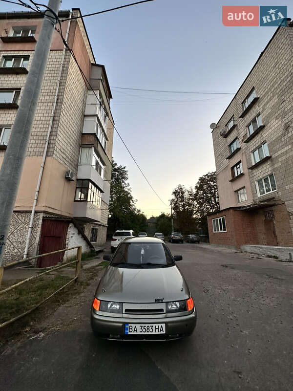 Седан ВАЗ / Lada 2110 2001 в Кропивницком