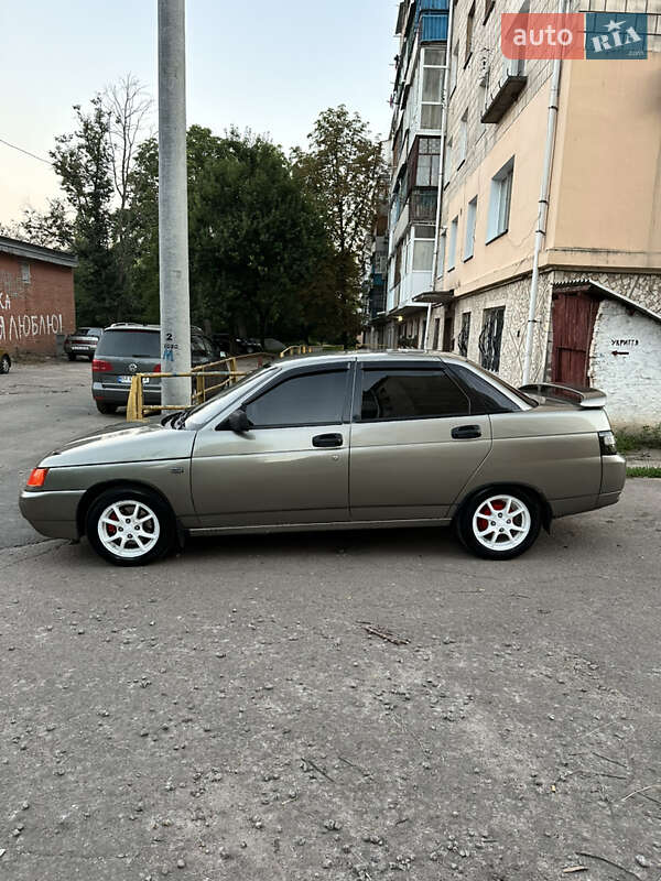 Седан ВАЗ / Lada 2110 2001 в Кропивницком