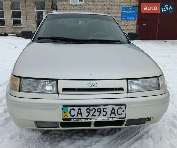 Седан ВАЗ / Lada 2110 2005 в Каневі