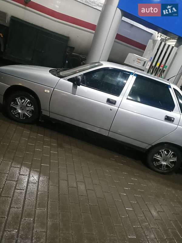 Седан ВАЗ / Lada 2110 2005 в Умани