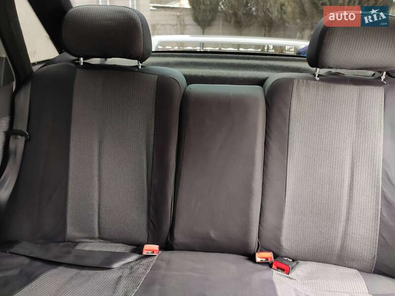 Седан ВАЗ / Lada 2110 2003 в Каменском фото 11 Седан ВАЗ / Lada 2110 2003 в Каменском