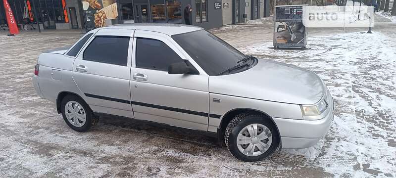 Седан ВАЗ / Lada 2110 2005 в Первомайську