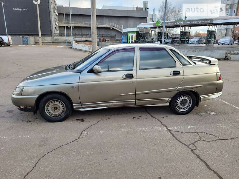 Седан ВАЗ / Lada 2110 2002 в Миколаєві
