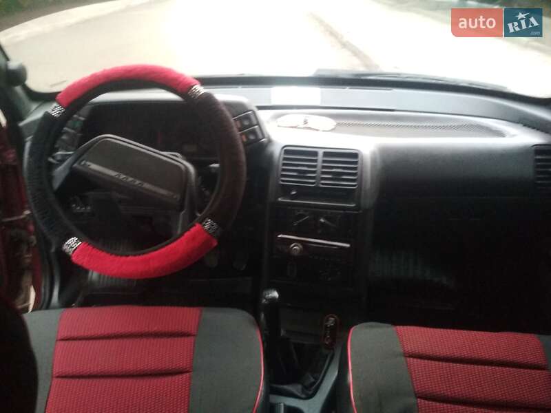 Седан ВАЗ / Lada 2110 2004 в Волочиську