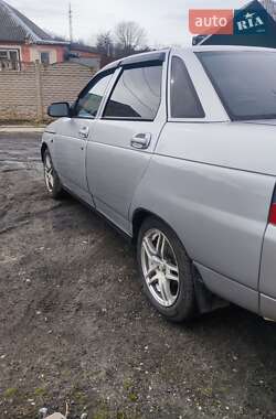 Седан ВАЗ 2110 2003 в 