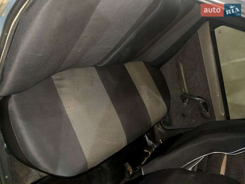 Седан ВАЗ / Lada 2110 2003 в Раздельной фото 5 Седан ВАЗ / Lada 2110 2003 в Раздельной