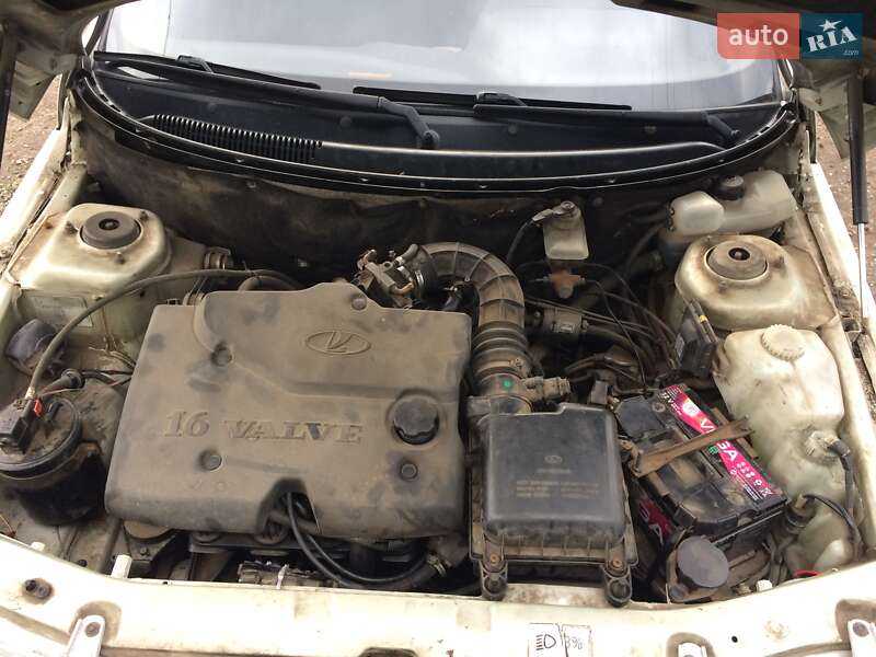 Седан ВАЗ / Lada 2110 2005 в Староконстантинове