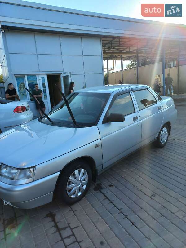 Седан ВАЗ / Lada 2110 2005 в Одессе