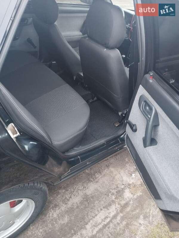 Седан ВАЗ / Lada 2110 2007 в Лохвице