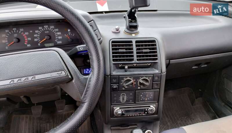 Седан ВАЗ / Lada 2110 2001 в Одессе