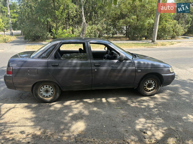 Седан ВАЗ / Lada 2110 2000 в Одессе