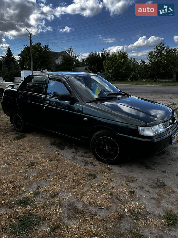 Седан ВАЗ / Lada 2110 2003 в Березане