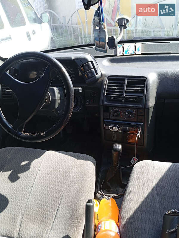 Седан ВАЗ / Lada 2110 2003 в Богодухове