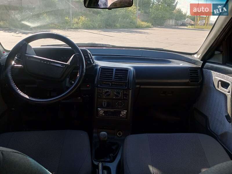 Седан ВАЗ / Lada 2110 2002 в Харькове