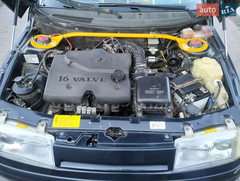 Седан ВАЗ / Lada 2110 2005 в Днепре