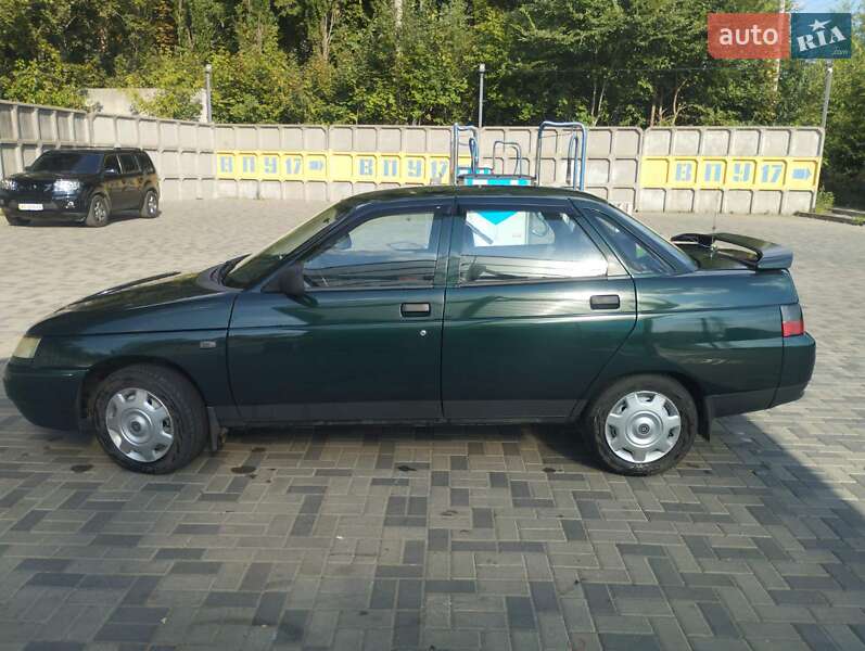 Седан ВАЗ / Lada 2110 2002 в Днепре