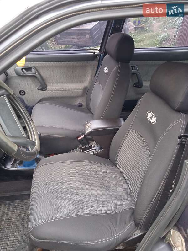 Седан ВАЗ / Lada 2110 2001 в Здолбунове фото 6 Седан ВАЗ / Lada 2110 2001 в Здолбунове