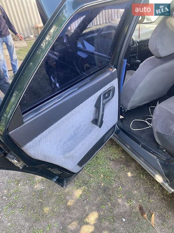 Седан ВАЗ / Lada 2110 2002 в Синельниково