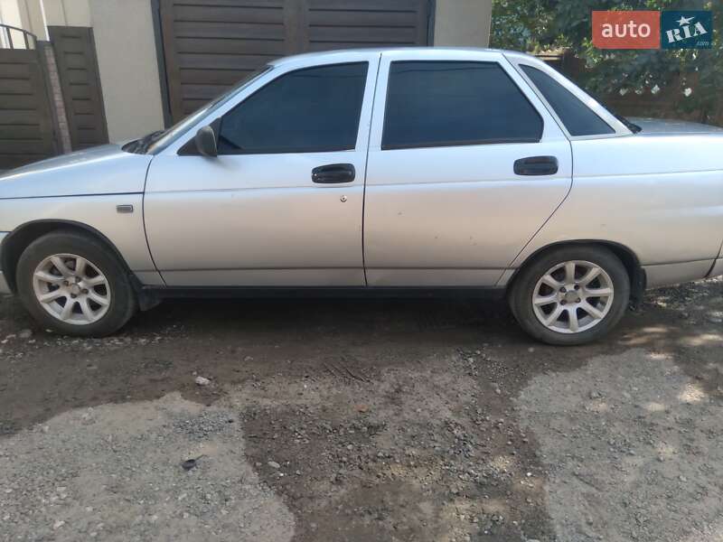Седан ВАЗ / Lada 2110 2009 в Кривом Роге